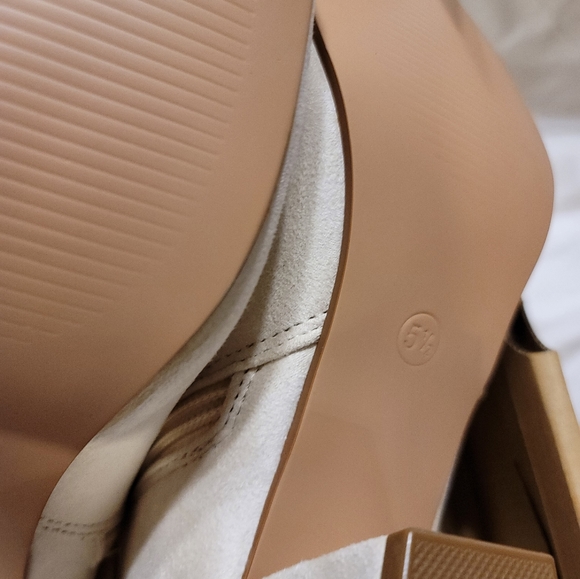 NIB FAUX SUEDE METAL BUCKLE SIDE ZIP CHUNKY HEEL KNEE HIGH BOOT BEIGE 5.5 - Picture 12 of 15